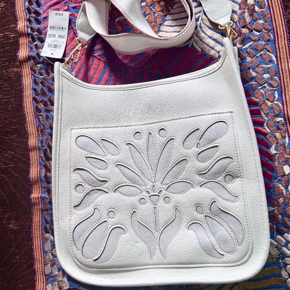NWT Style & Co. White Crossbody Bag with Cutout Design - Picture 2 of 10